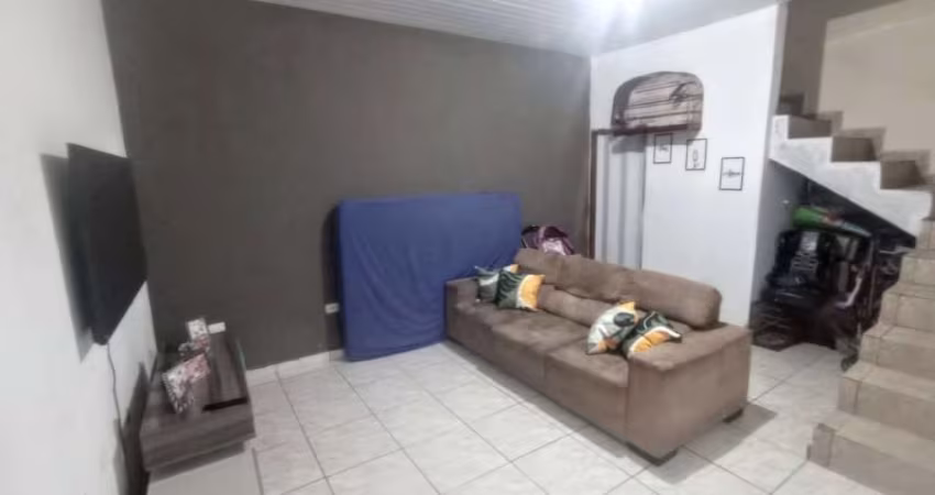 Casa no Jardim São Leopoldo  terreno inteiro com edícula