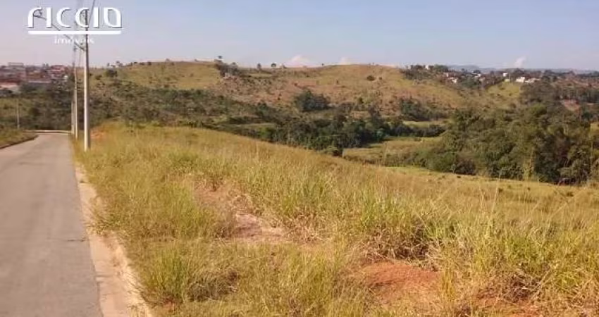Área total de 72.600 m2 no bairro Santa Cecilia - São José dos Campos  A venda