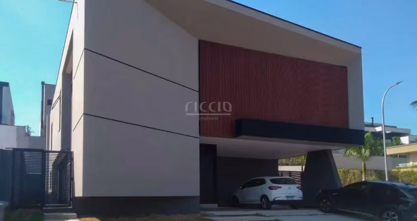 Excelente sobrado pronto para morar - alphaville 2 - 4 suítes (uma no terreo revers.) - 380 m² de a.c e 504 m² de terreno