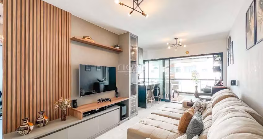 Apartamento mobiliado, andar alto, com 84m² e localizado no bairro vila adyana!