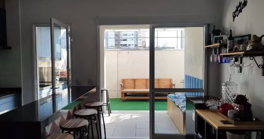 Apartamento espaçoso com quintal e varanda gourmet!