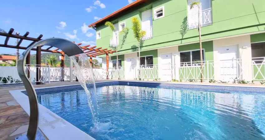 Casa em condomínio fechado com 2 quartos à venda no Recanto Som do Mar, Caraguatatuba 