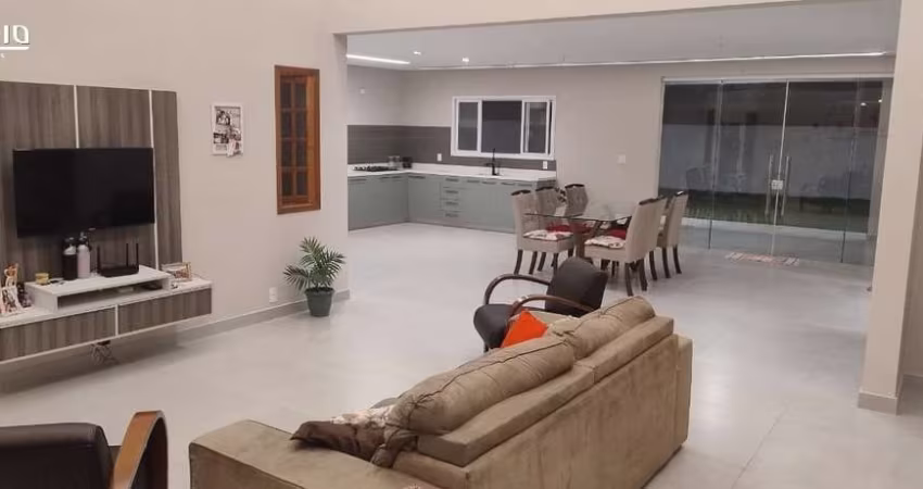 Ótima Casa em Condomínio Ecopark Bourbon Caçapava