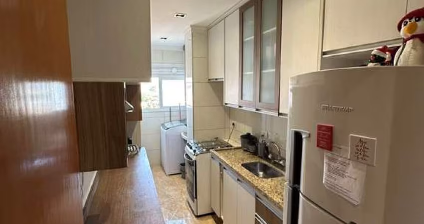 Apartamento Duplex com 3 dormitórios, sendo2 suítes, localizado no Bairro Villa Maria.