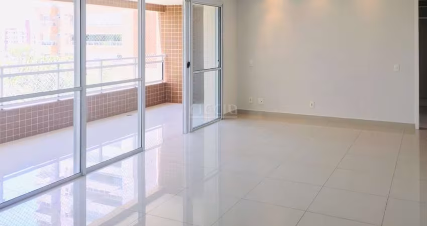 Luxuoso Apartamento à Venda em Vila Ema, SP - Edifício Grand Club Vila Ema 147 m², 3 Suítes 2 Vagas, hobby box - Vista Linda do clube.