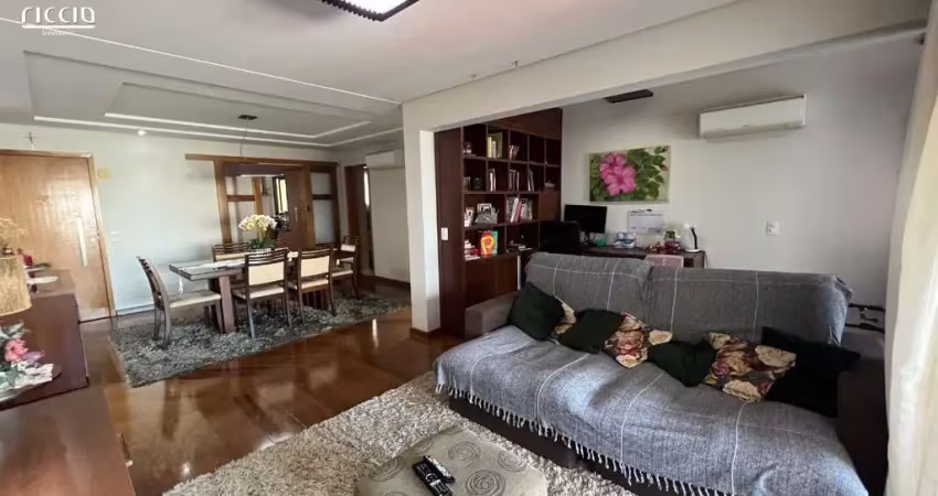 Apto com 152 m² - andar médio - 2 dormitórios (1suíte) - 2 vagas