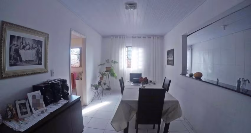 Casa á venda com 3 dormitórios no Jardim Satélite - São José dos Campos