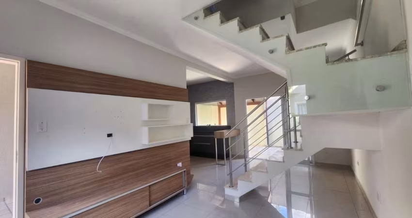 Casa em Condomínio no Jardim Uirá