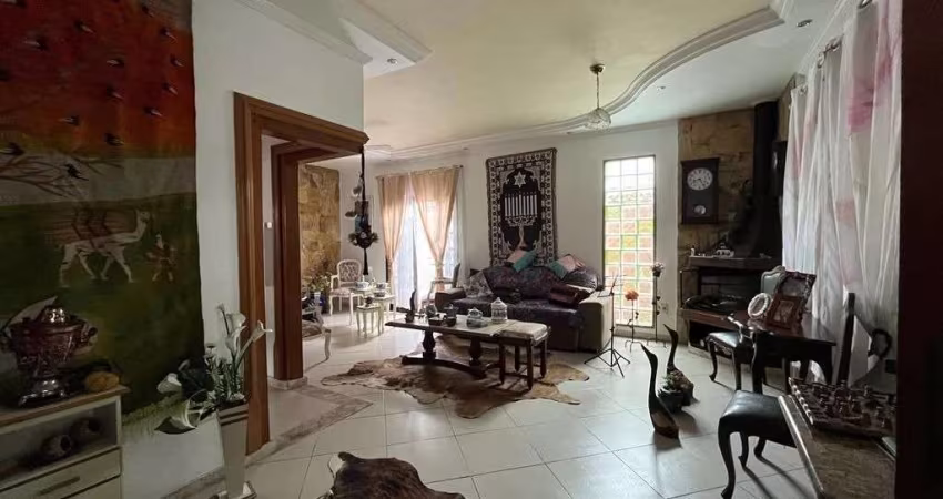 Sobrado com 3 dormitórios a venda no Jardim Bela Vista em São José dos Campos