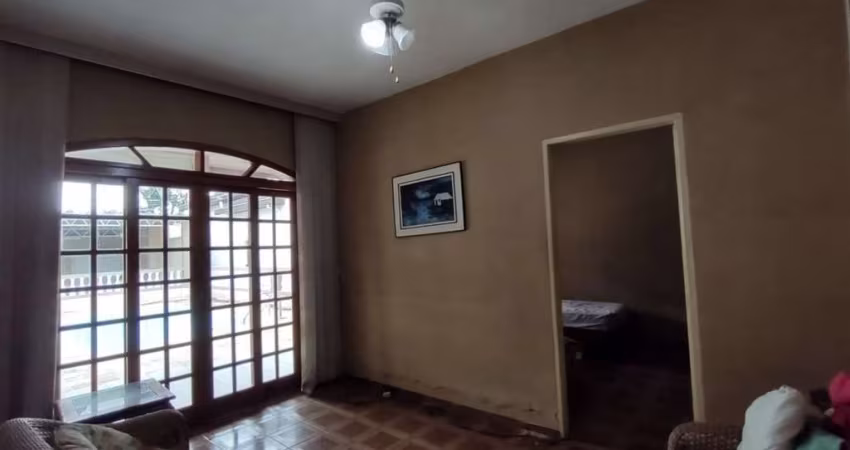 Casa à venda com 4 dormitórios no Bosque dos Eucaliptos  em São José dos Campos