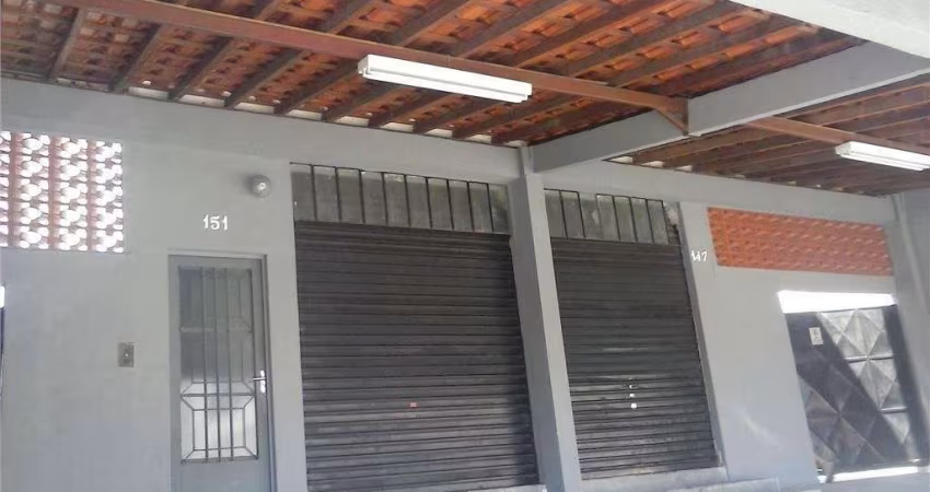 Casa Comercial  e Residencial com 3 dormitórios na Avenida Guadalupe, São José dos Campos