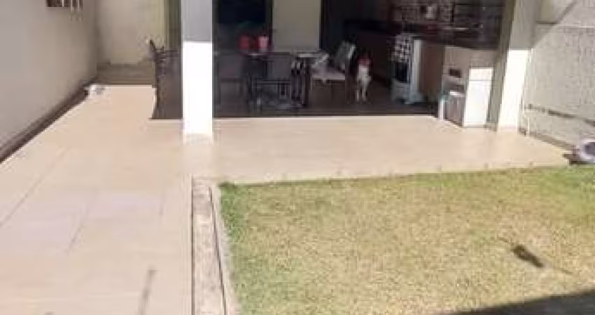 Casa Comercial com 3 dormitórios à Venda  Motorama em São José dos Campos