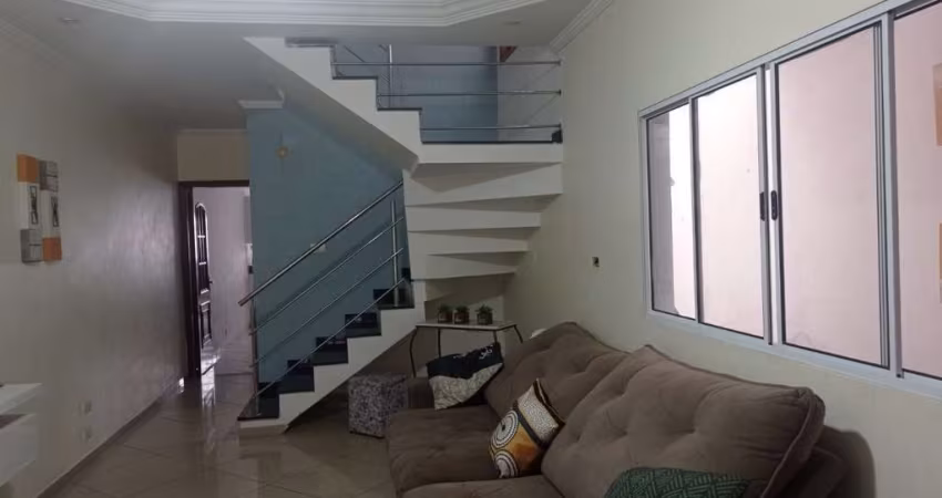 Sobrado com 3 dormitórios no Vista Linda em São José dos Campos