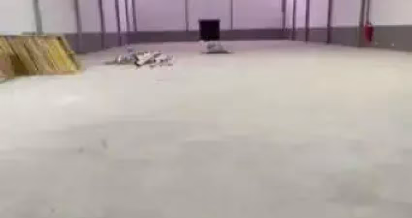 Galpão industrial com 1.040 m² - estrutura moderna e pronta para operação pesada