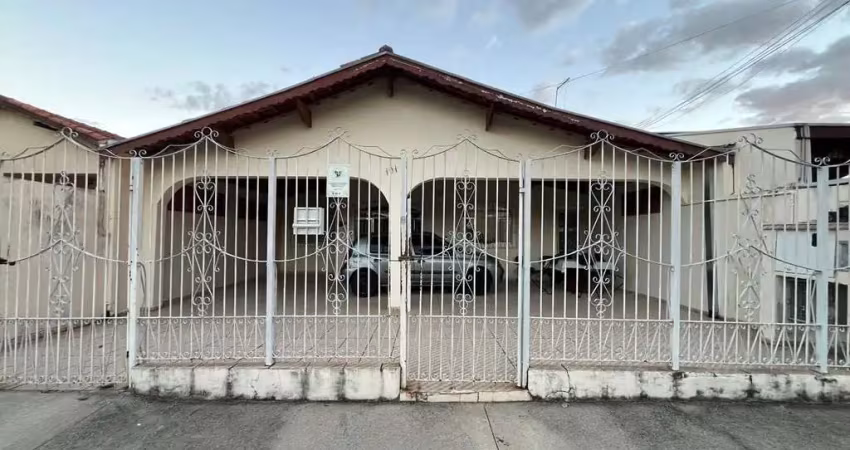 Casa com 4 dormitórios à venda, 113 m² por R$ 850.000 - Jardim Satélite - São José dos Campos/SP