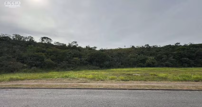 Terreno de 778,85 m² á venda no condomínio recanto da baronesa em são josé dos campos