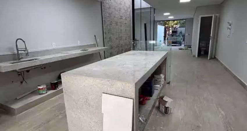 Sobrado novo a venda localizado na zona sul de são josé, com  3 dormitórios, sendo 1 suíte com sacada!