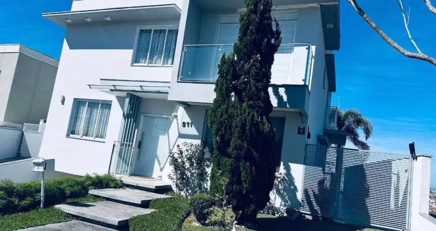 Casa de 360 m² com 4 dormitórios (3 suítes) no condomínio residencial mantiqueira