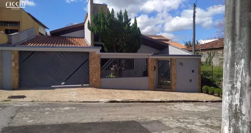 Casa térrea no bairro do campos elisios com 3 dormitórios sendo 1 suite