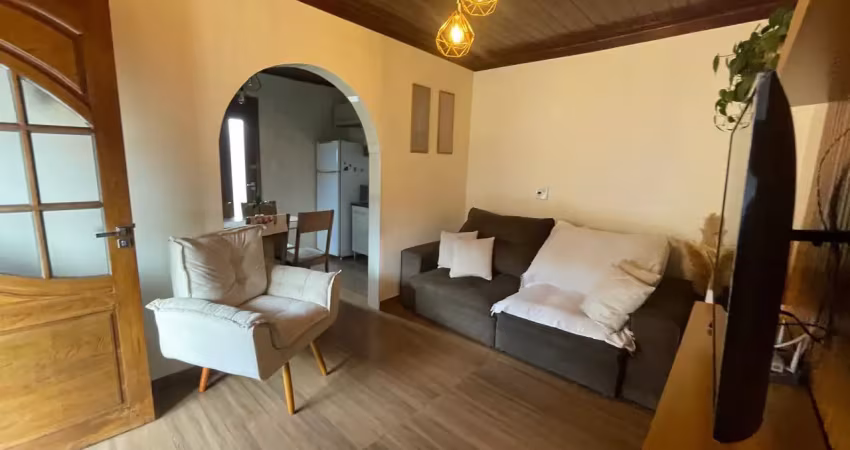 Oportunidade: casa de 150m² em terreno plano de 909m² no centro de salesópolis