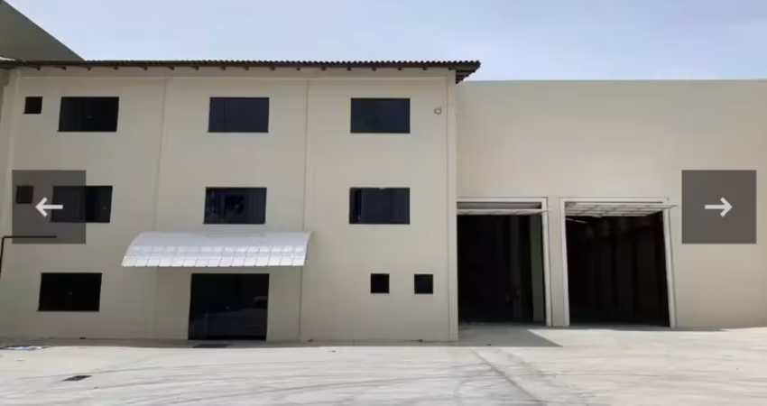 Barracão 1670 M2 Boqueirão