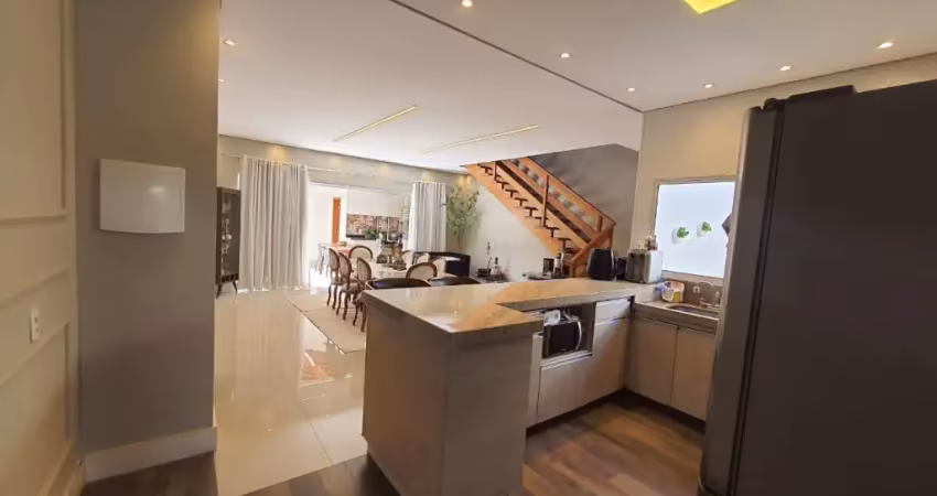 Imperdível! casa de luxo em condomínio no jardim portal dos ipês, indaiatuba-sp: 4 quartos, 4 suítes, 2 salas, 5 banheiros, 4 vagas de garagem, 228m².