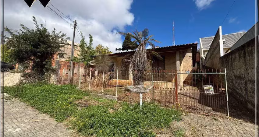 Terreno à venda na Rua Cruz e Souza, 178, Guarani, Colombo