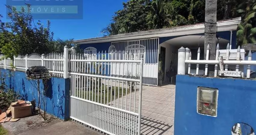 Casa em Bom Retiro - Matinhos, PR