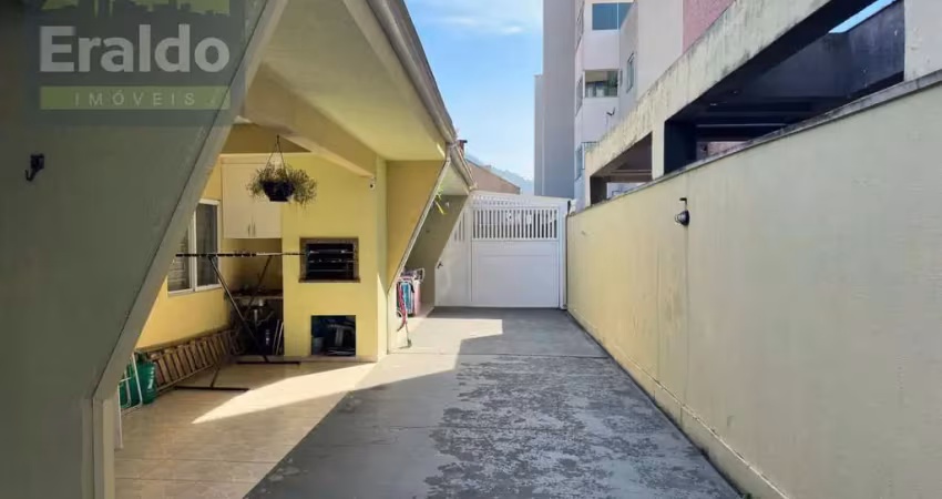 Casa em Balneário Caiobá - Matinhos, PR