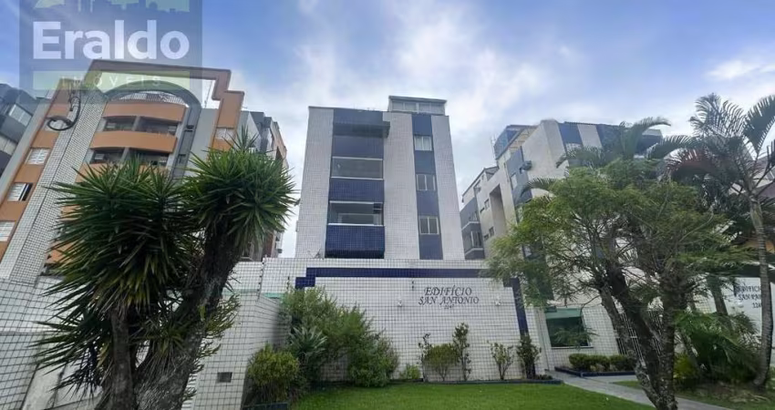 Apartamento 2 suítes, 2 vagas de garagem, prédio pastilhado, com elevador, 105m de área total a venda em Balneário Caiobá - Matinhos, PR