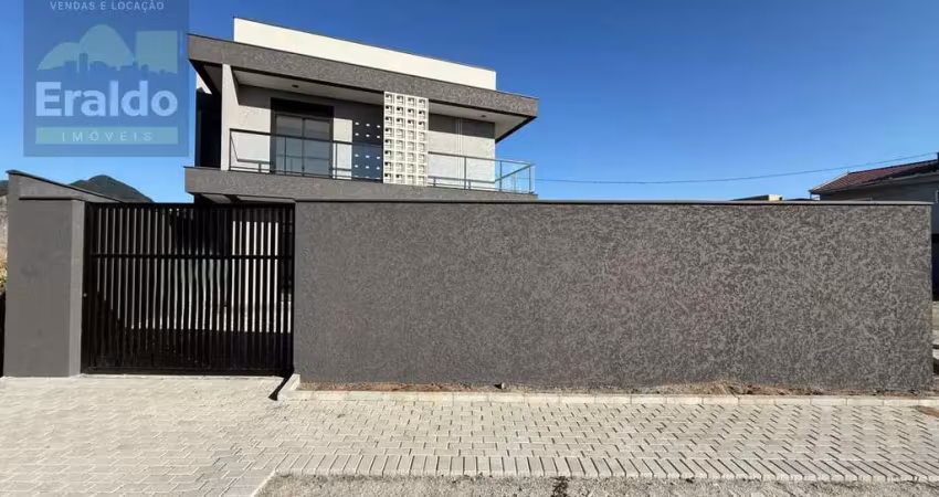 Casa com 3 quartos à venda na Avenida Londrina, 870, Bom Retiro, Matinhos