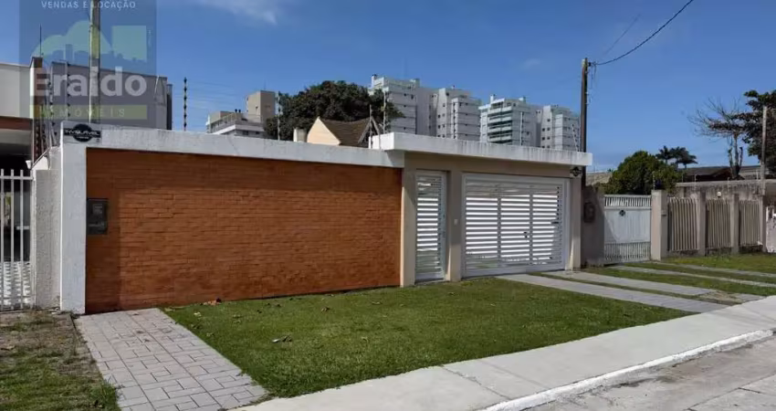 Casa com 3 quartos à venda na Avenida Bandeirantes, Matinhos, Caiobá, Matinhos