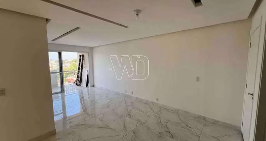 Apartamento reformado - 4 qtos com varandão e 2 vagas cobertas
