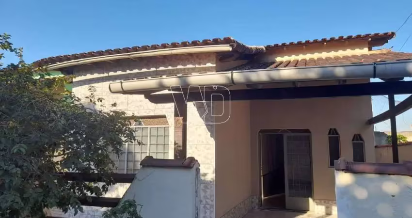 Casa de condomínio à venda em itaboraí, outeiro das pedras, com 2 quartos, 90m²