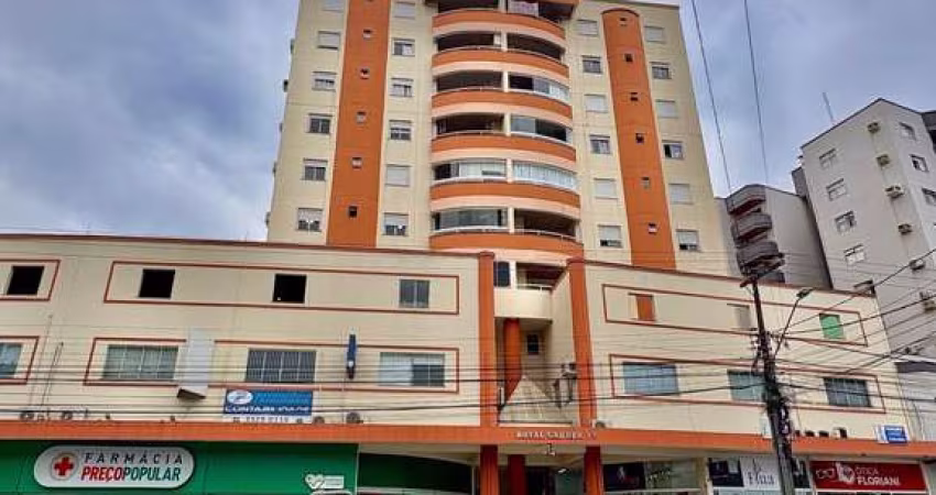 Apartamento com 3 quartos para alugar em Água Verde, Blumenau 