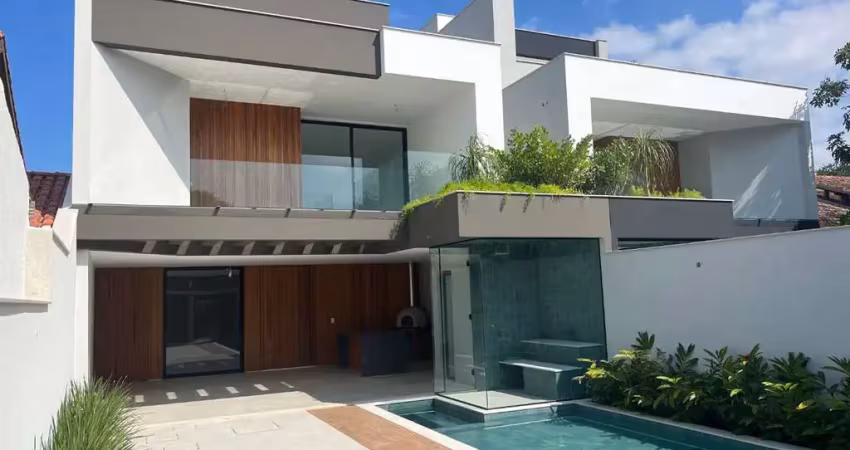 Casa com 5 dormitórios à venda, 453 m² por R$ 4.900.000,00 - Barra da Tijuca - Rio de Janeiro/RJ
