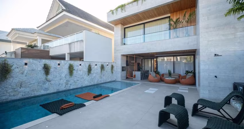 Casa com 5 dormitórios à venda, 480 m² por R$ 5.468.000,00 - Recreio dos Bandeir