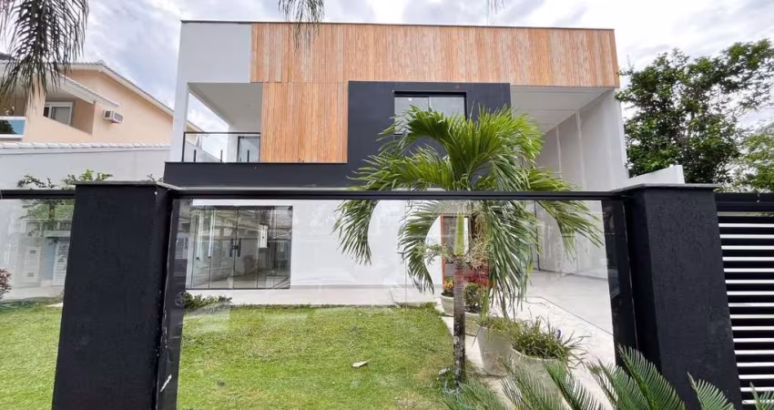 Casa de alto padrão com 4 suítes e 600m² à venda no condomínio Fazenda Passaredo