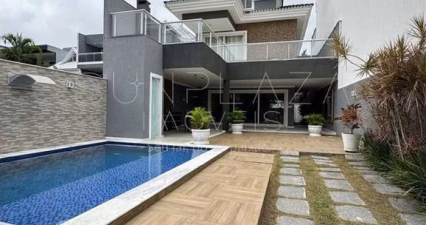 Maravilhosa casa à venda no condomínio Riviera del Sol - Recreio dos Bandeirante