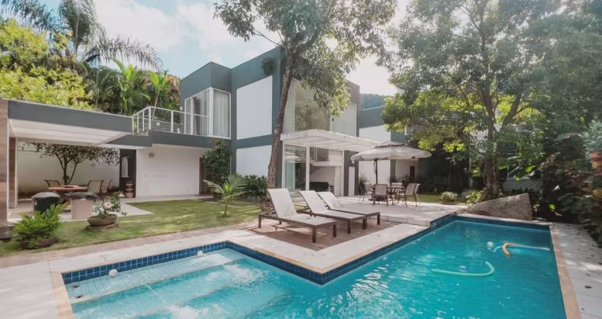 Casa com 4 dormitórios à venda, 630 m² por R$ 5.500.000,00 - Barra da Tijuca - R