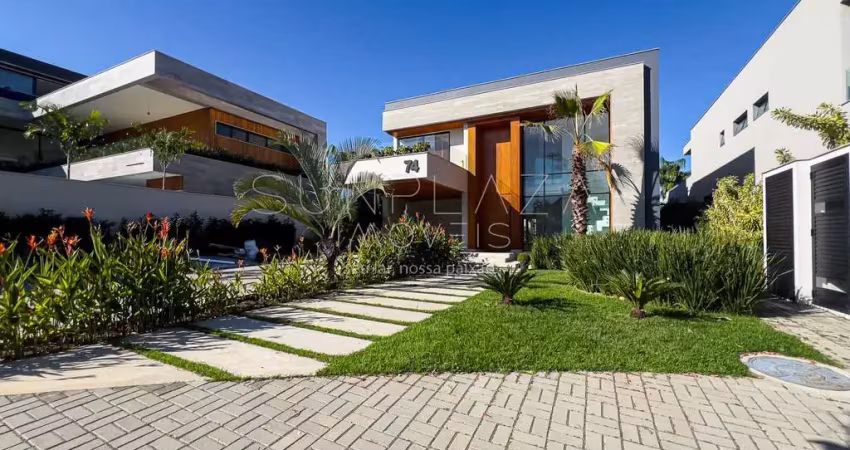 Casa primeira locação alphaville, 4 suítes com elevador.
