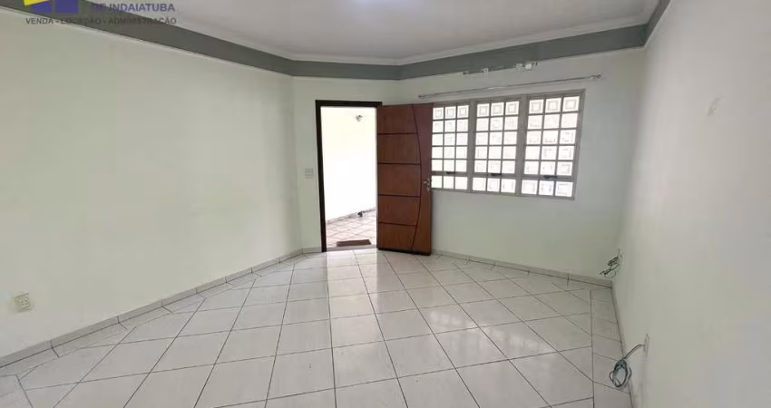 Casa á Venda com 03 dormitórios (sendo 01 suíte) em ótima localização, imóvel de uso misto, próximo ao centro e a vários comercios