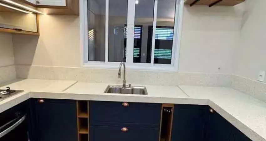 Casa nova, acabamento de alto padrão, 03 dormitórios (sendo 01 suíte),  planejados de primeira linha.