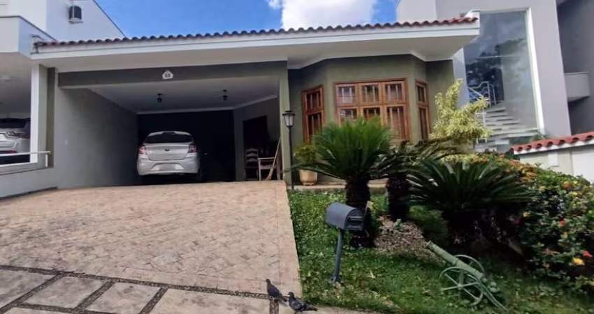 Casa à Venda - Cond. Vila dos Inglezes