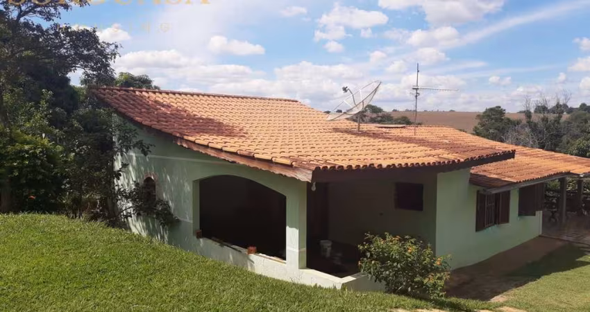 Chácara à Venda - 2.600m² - Piscina -  Jundiaquara - Araçoiaba