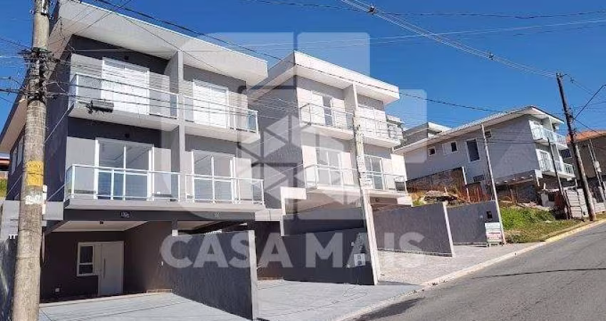 CASA SEMI-NOVA EM CONDOMÍNIO | 3 DORMS 3 BANHEIROS