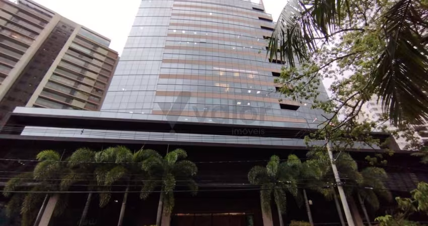 Sala comercial para alugar na Avenida José de Souza Campos, 575, Cambuí, Campinas