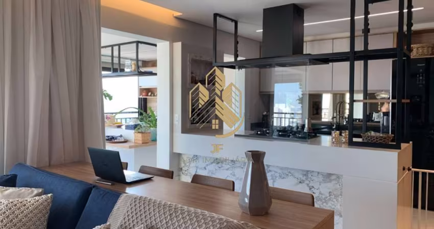 Apartamento à venda na Mooca: 2 quartos, 2 suítes, 3 salas, 2 banheiros, 1 escritorio, 1 dep, 3 vagas de garagem, 157m² de área. Condomínio completo!