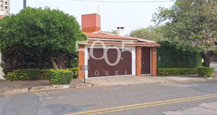 Casa à venda no bairro Jardim Faculdade com 386m² de construção e 725m² de terreno.