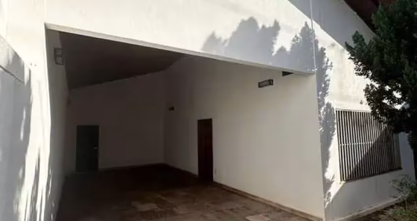 Casa Padrão à Venda